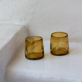 Vaso_óptico_de_vidrio_ámbar_formas_orgánicas