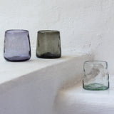 Vaso_óptico_de_vidrio_transparente_formas_orgánicas