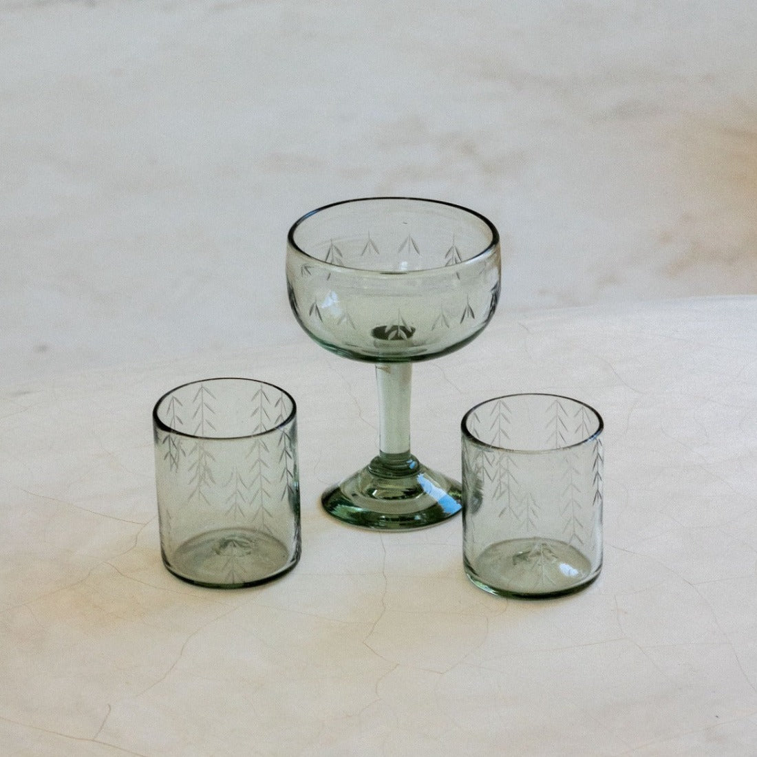 Copa_Vasos_de_Vidrio_Reciclado_Transparente_Cortado_Espigas