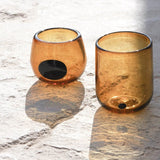 Vaso_de_vidrio_soplado_double_old_fashioned_ambar_punto_cobalto