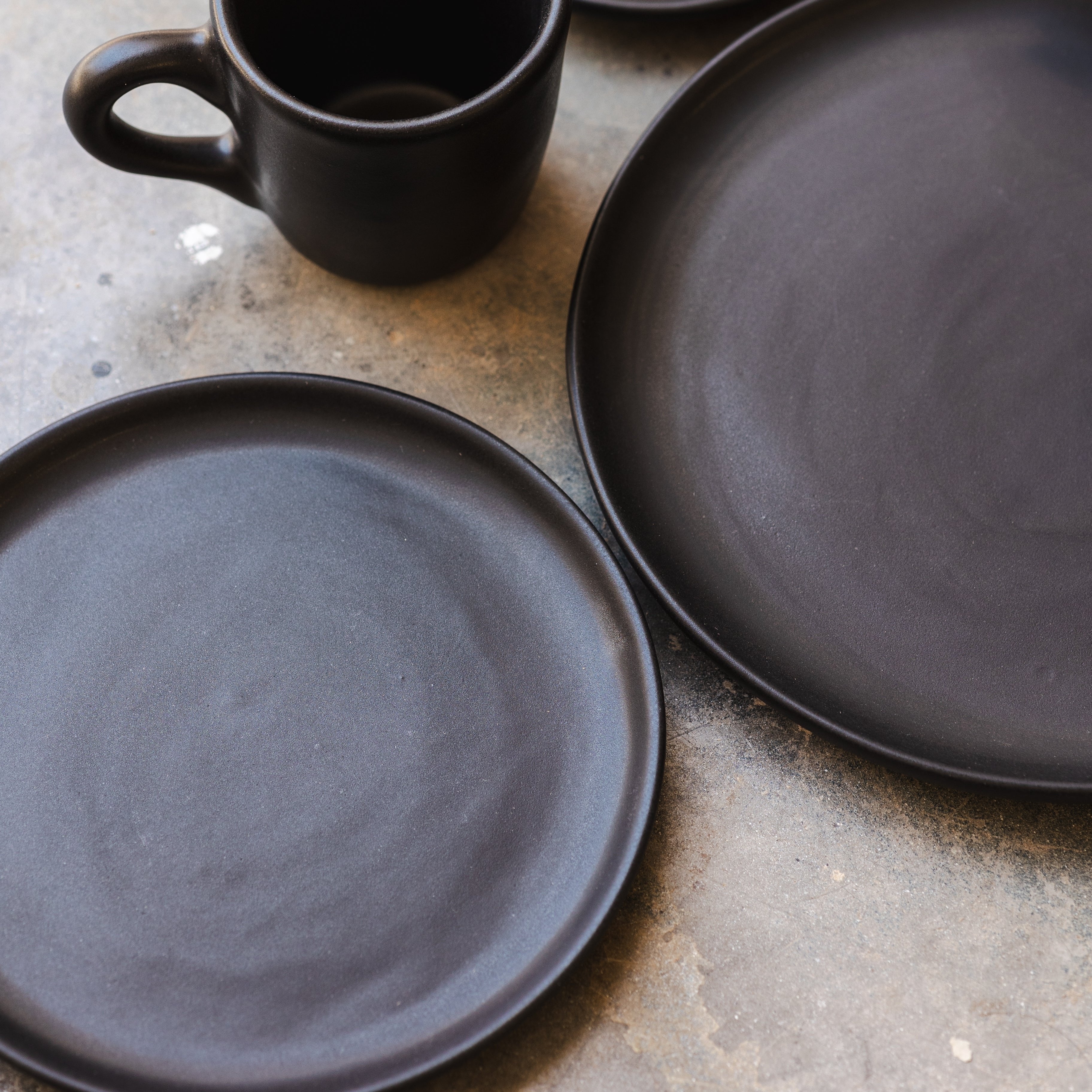 Vajilla Nuum Negro Set 10 personas (30 piezas)