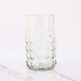 Vaso_de_vidrio_transparente_efecto_bolitas