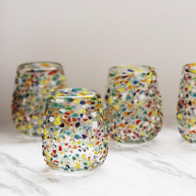 Vaso_wolis_de_vidrio_soplado_transparente_granulado_colores
