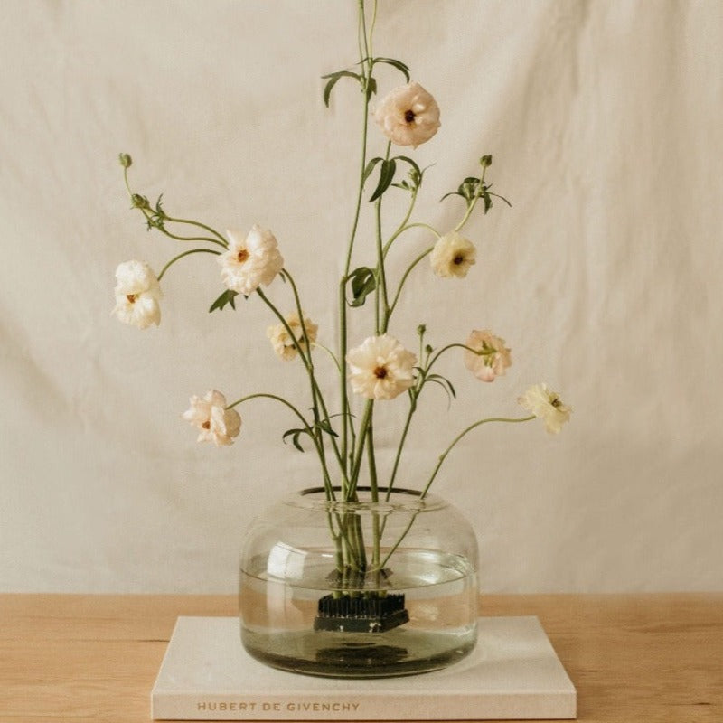 Florero_de_Vidrio_Transparente_Mediano_Domo